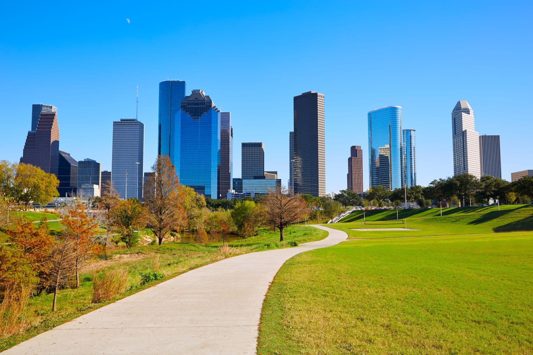 How Home Staging in Houston Could Give You the Edge in the Real Estate Market