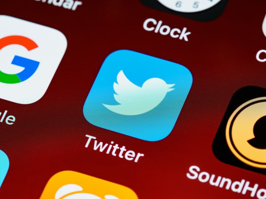 Top 5 Twitter Marketing Tips for Real Estate Agents & Realtors