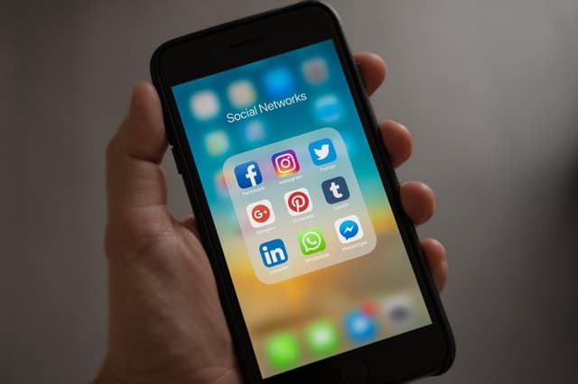 The Ultimate Social Media Scheduling Guide for Real Estate Agents