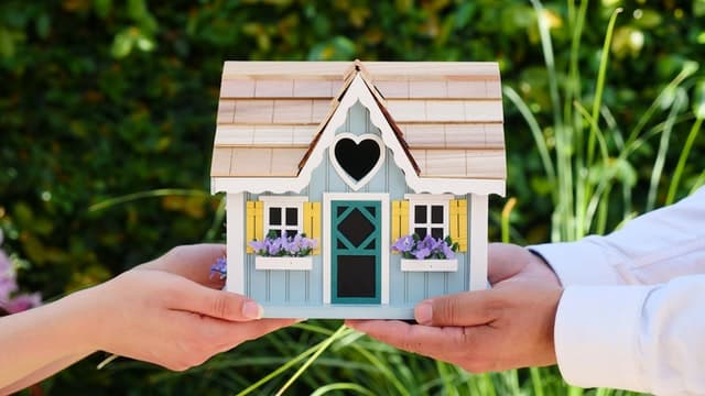Can You Really Persuade Homebuyers Using Real Estate Photos?