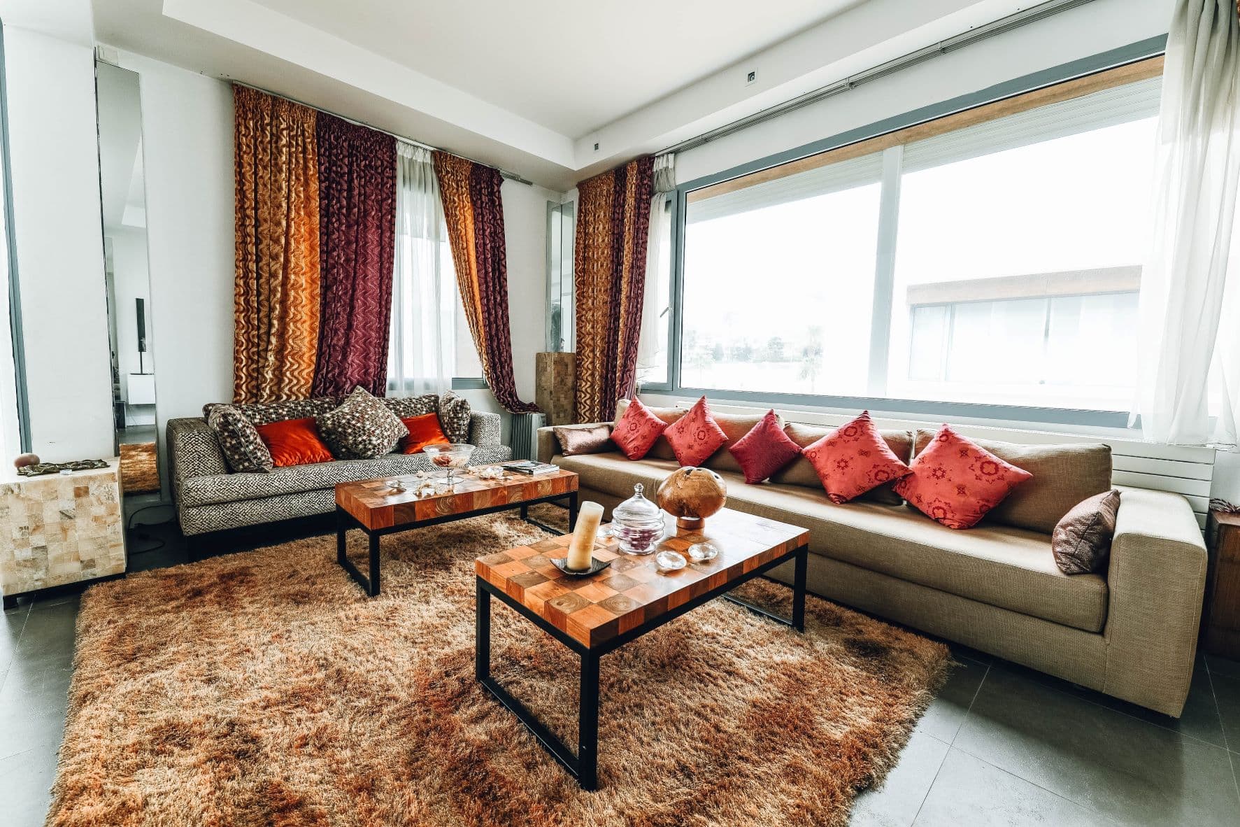 Renovating vs. Home Staging: Redesigning Homes for Faster Sale