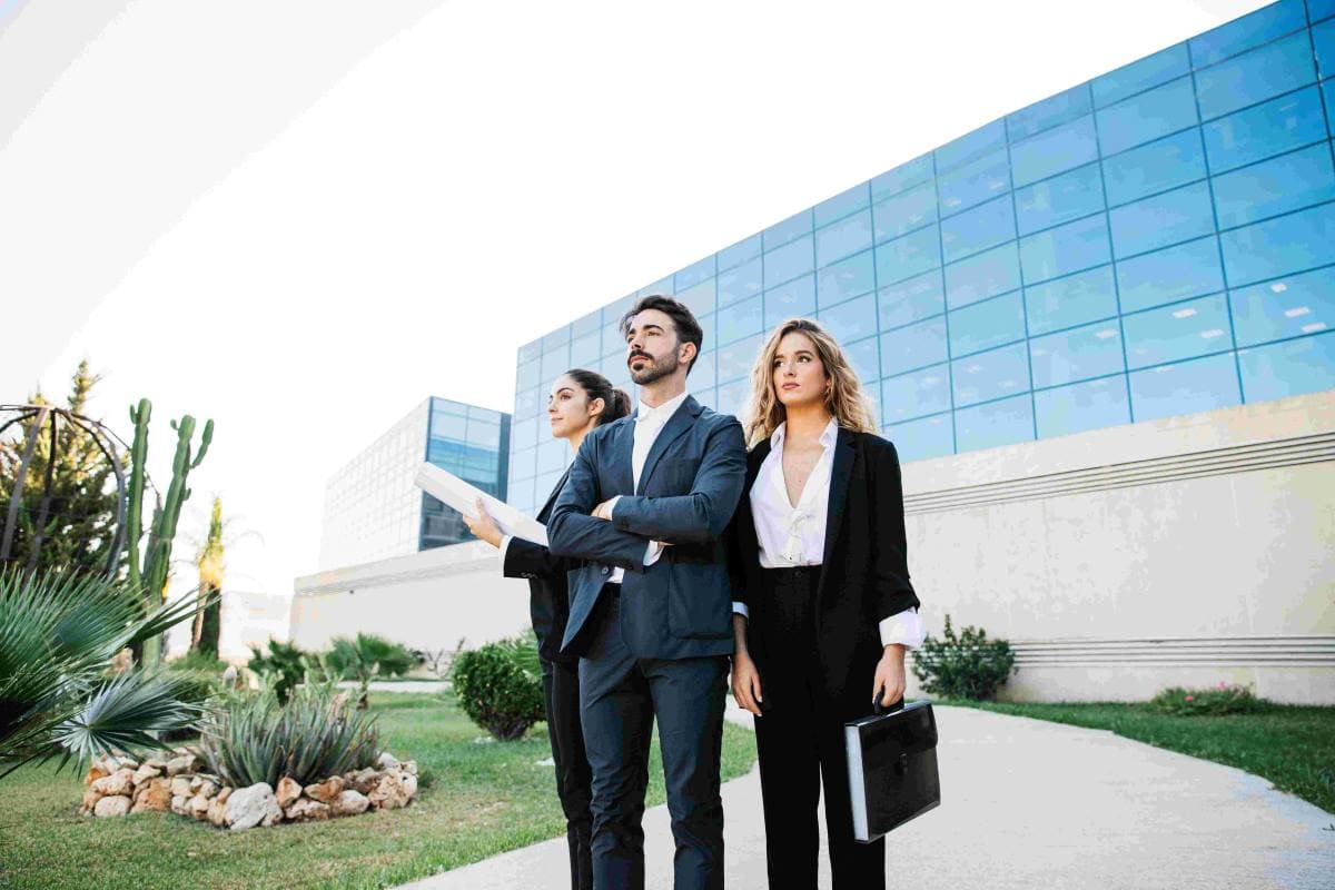 How to Launch Your Real Estate Career Without Experience