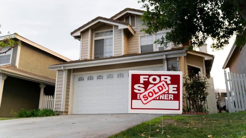 Should I Stage My Home Or Leave it Empty? Here's How to Make the Right Choice